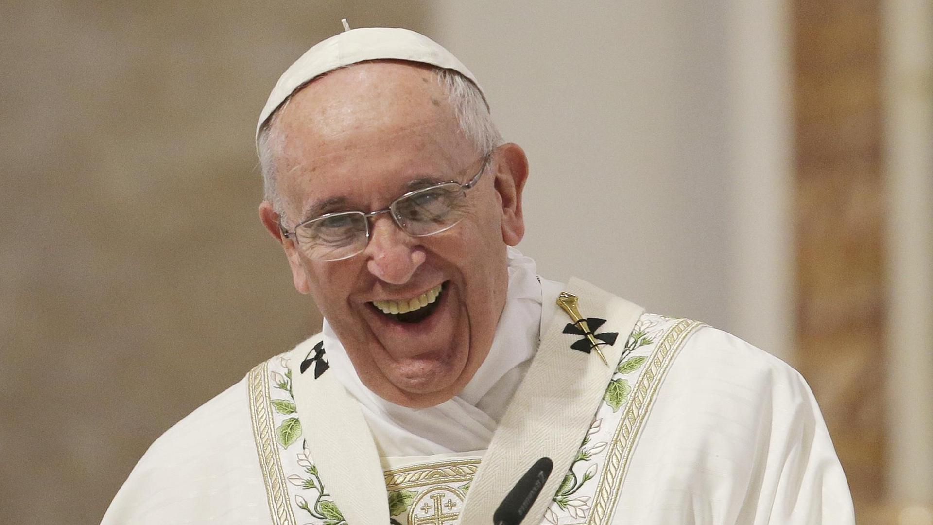 Papst Franziskus ist erneut nach Ungarn gereist. Papst Franziskus ist erneut nach Ungarn gereist.