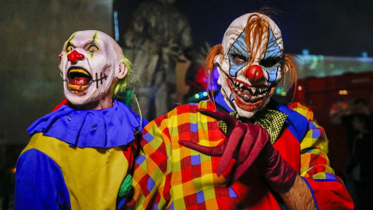 Grusel-Clowns erschrecken in ganz Deutschland Menschen - und begehen zum Teil auch Straftaten