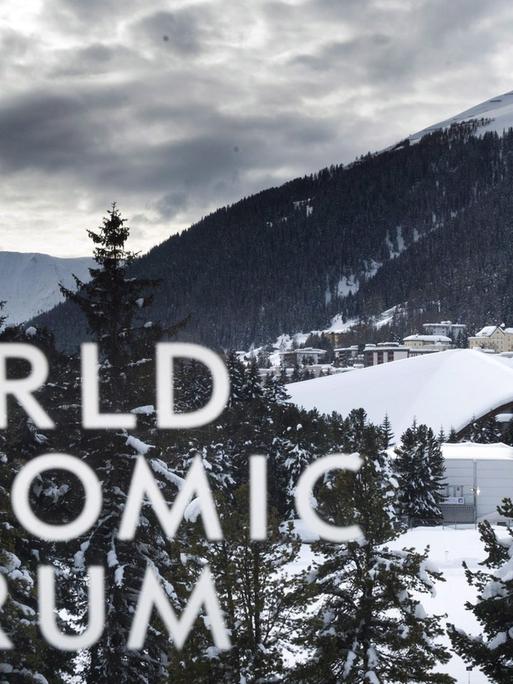 Das Logo des Weltwirtschaftsforums in Davos 