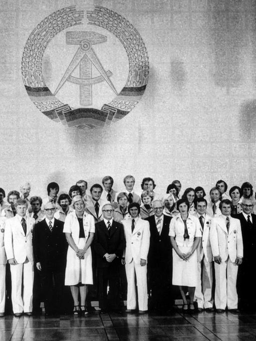 Die DDR-Olympiamannschaft wird am 10.9.1976 im Staatsratsgebäude in Berlin empfangen.