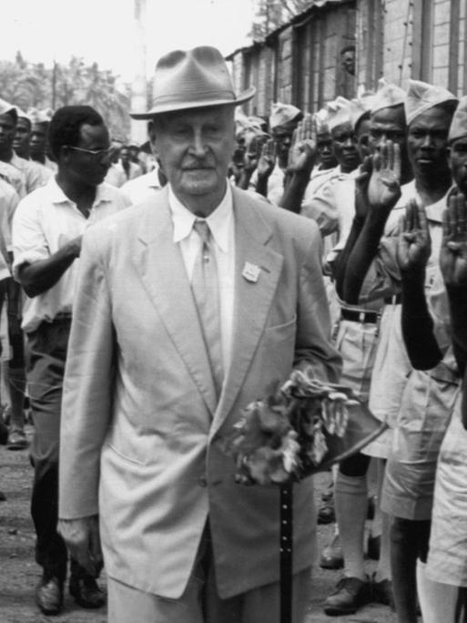 Adolf Friedrich Herzog zu Mecklenburg-Schwerin war der letzte Gouverneur der Kolonie Togo, hier bei einem Besuch 1960.