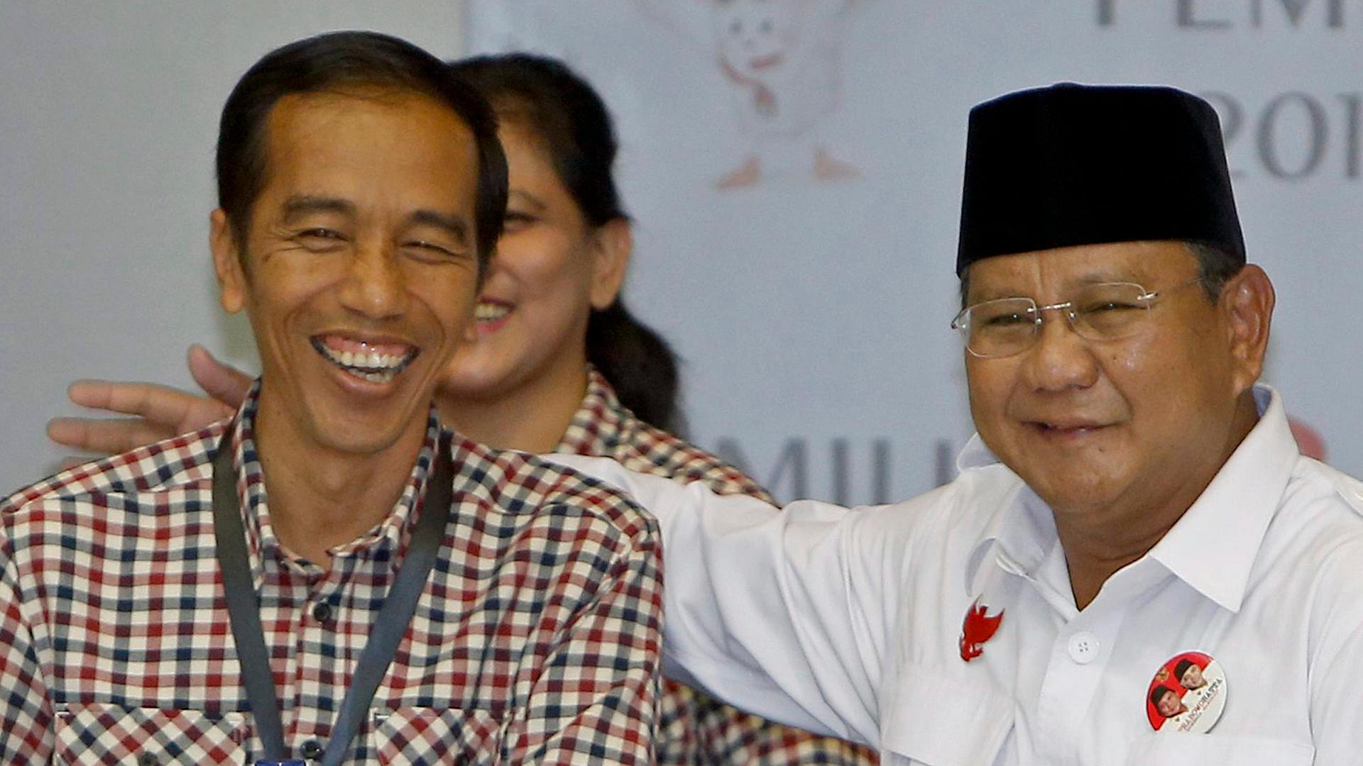 Die Kandidaten für die Präsidentschaftswahl in Indonesien am 9. Juli 2014: Joko Widodo (links) und Prabowo Subianto (rechts), aufgenommen am 1. Juni 2014.