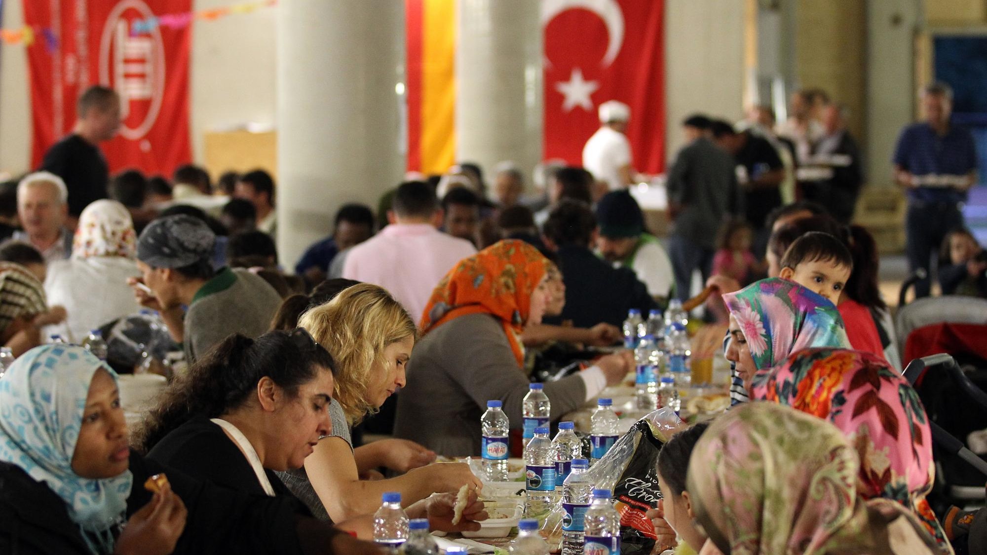 München: Welchen Stellenwert der Ramadan bei jungen Muslimen hat - München  - SZ.de