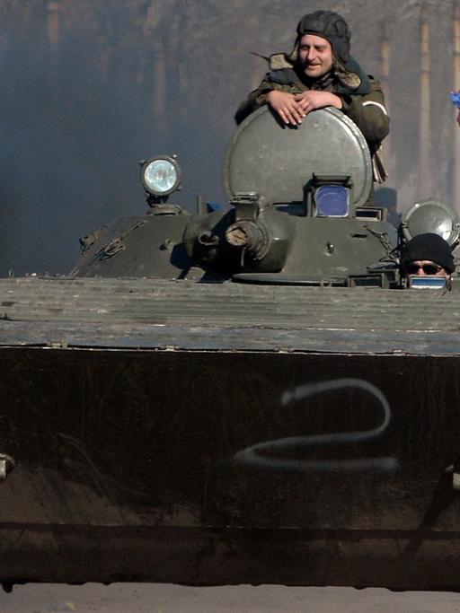 Pro-russische Separatisten in Debalzewe in der Ostukraine.