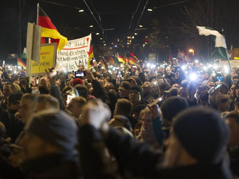 Pegida-Demo in Dresden am 15. Dezember 2014
