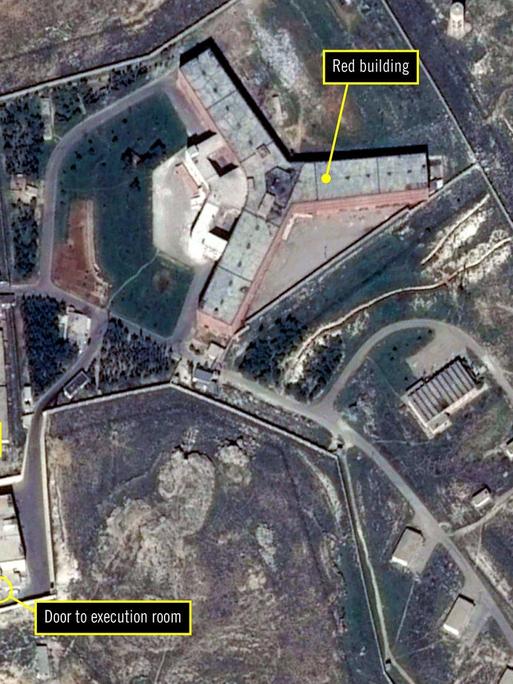 Ein Satellitenbild soll das syrische Militärgefängnis Saidnaya zeigen. Es liegt etwa 30 Kilometer von der Hauptstadt Damaskus entfernt. Hier soll Staatspräsident Assad ein Krematorium bauen lassen haben um ermordete Gefangen zu verbrennen. Foto: AFP