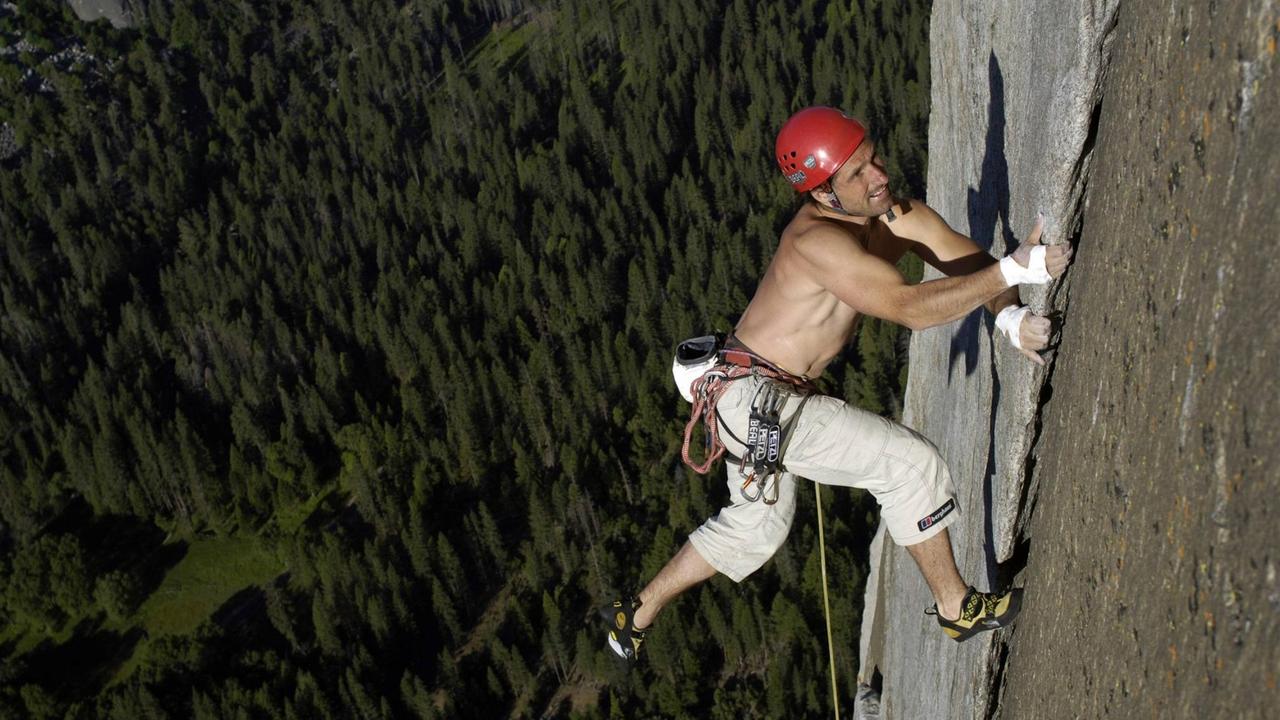 Szenau aus dem Dokumentarfilm "Am Limit",  Extrembergsteiger Alexander Huber am El Capitan Berg im Yosemite Nationalpark, 2007.
