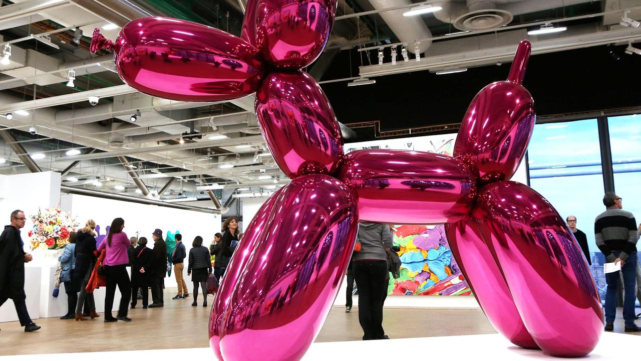 Jeff Koons Bilder: Eintauchen in die Welt des Pop Art-Meisters