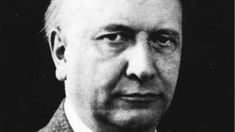 Schwarz-weißes Portrait von Karl Jaspers