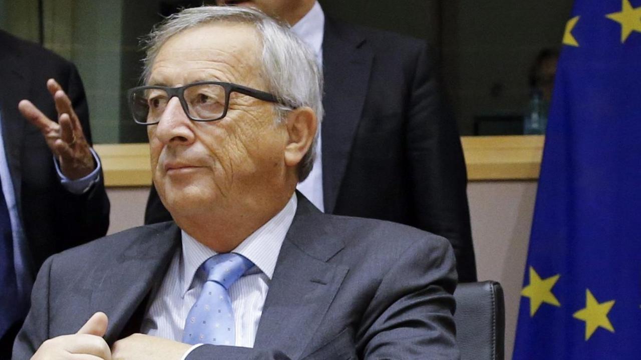 EU-Kommissionschef Jean-Claude Juncker wird vom Parlament zu LuxLeaks befragt