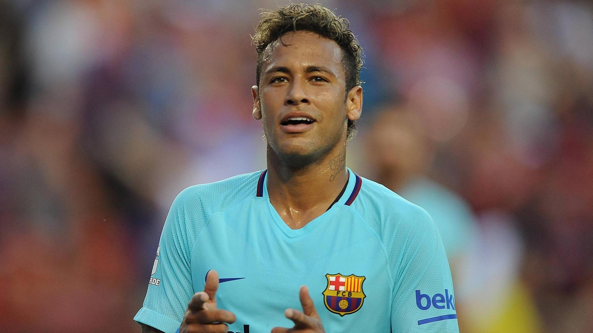 July 26, 2017 - Landover, MD, United States - Landover, MD - July 26, 2017: FC Barcelona Barca defeated Manchester United ManU 1-0 in the International Champions Cup game at FedexField Stadium. Neymar PUBLICATIONxINxGERxSUIxAUTxONLY - ZUMAt139 20170726_zaa_t139_275 Copyright: xJosexL.xArguetax July 26 2017 Landover MD United States Landover MD July 26 2017 FC Barcelona Barca defeated Manchester United ManU 1 0 in The International Champions Cup Game AT FedEx Field Stage Neymar PUBLICATIONxINxGERxSUIxAUTxONLY Copyright