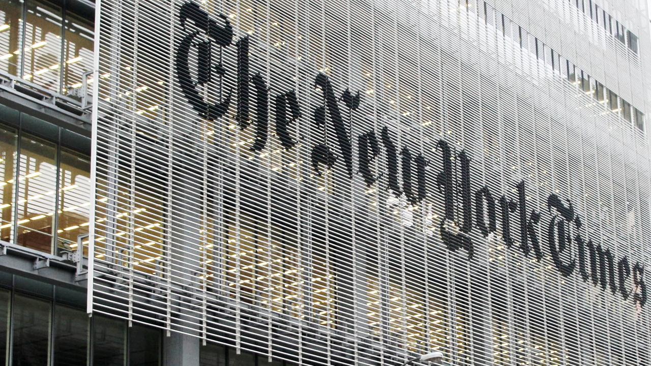 Der Schriftzug der "New York Times" an ihrem Verlagsgebäude.