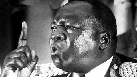 Schwarz-weiß Foto von Ugandas Ex-Diktator Idi Amin (undatiertes Archivbild), bekannt als "Schlächter von Afrika".