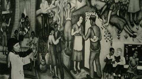 Die Künstlerin Georgette Seabrooke arbeitet in den 1930er-Jahren in einem Kranken in Harlem an einem Wandgemälde.