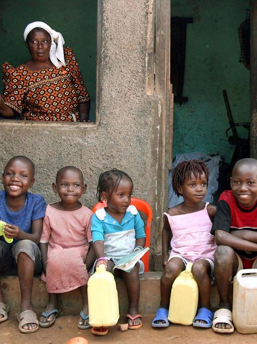 Uganda: Die Hälfte der Bevölkerung ist unter 16 Jahre alt. 