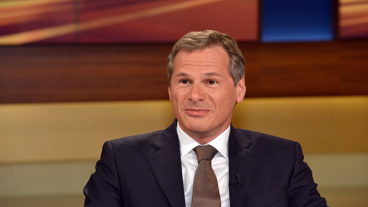 Georg Mascolo, Leiter der Recherchekooperation von NDR, WDR und "Süddeutscher Zeitung", am 13.05.2015 während der ARD-Talksendung "Anne Will".