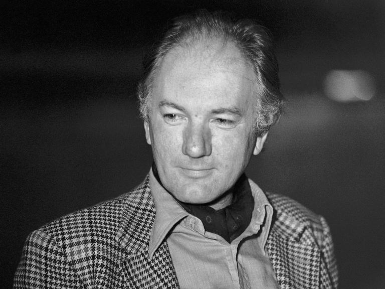 Der österreichische Roman- und Theaterautor Thomas Bernhard, aufgenommen im Juni 1976.