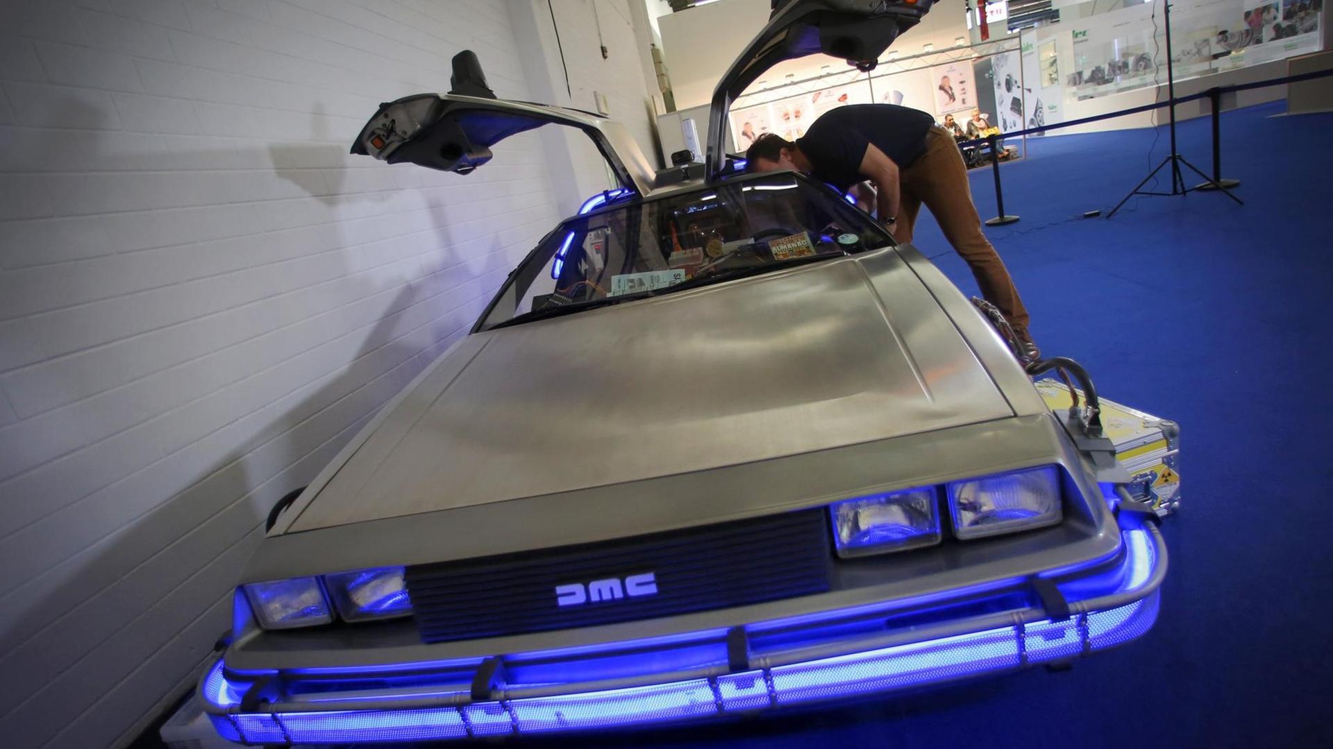 Zurück in die Zukunft: DeLorean bei felgenoutlet - felgenoutlet Blog -  Alles rund ums Rad, Events & die automotive Szene