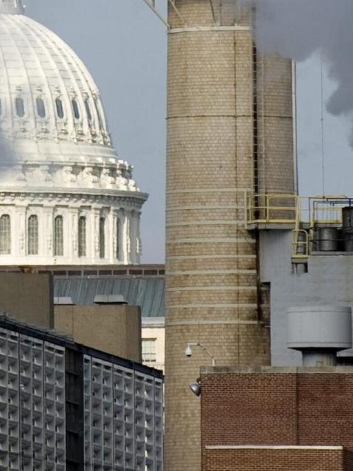 Ein Kohlekraftwerk vor dem Capitol in Washington