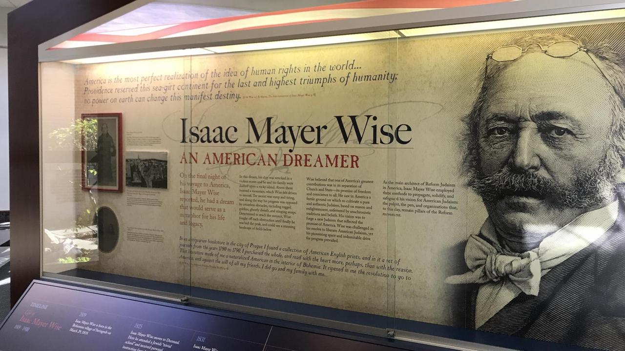 Eine Informationstafel im Hebrew Union College in Cincinnati zeigt Isaac Mayer Wise