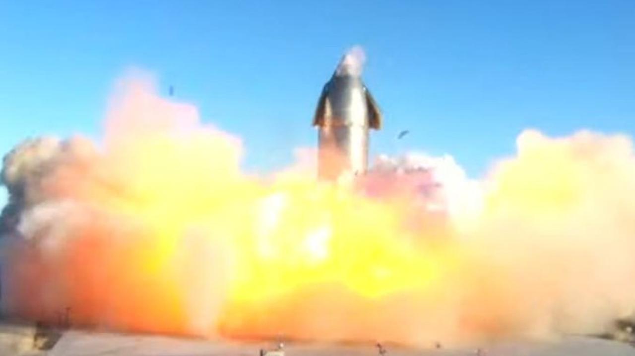 Ein SpaceShip explodiert Ende 2020 beim Aufsetzen