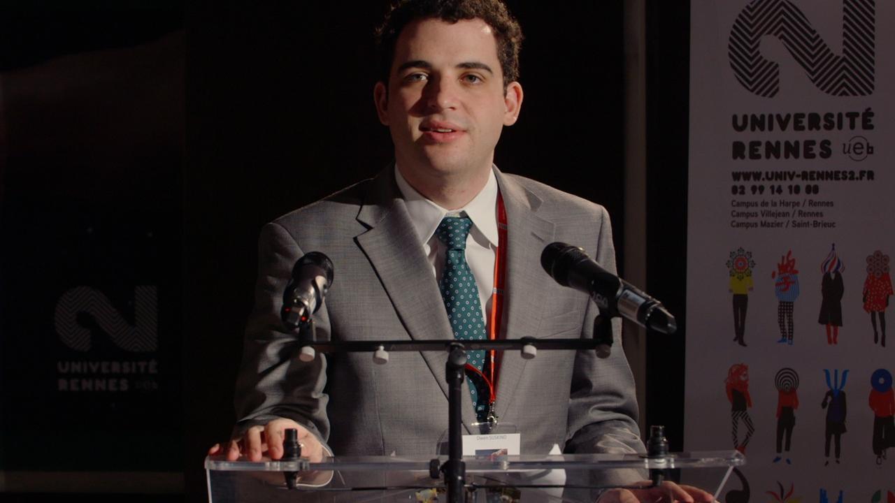 Heute hält Owen Suskind Reden - Szene aus "Life, Animated" Heute hält Owen Suskind Reden - Szene aus "Life, Animated"