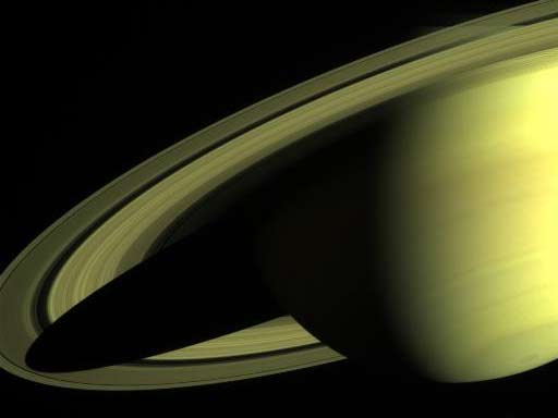 Dieses Bild vom Saturn hat die Sonde Cassini-Huygens am 16. Mai 2004 aufgezeichnet.