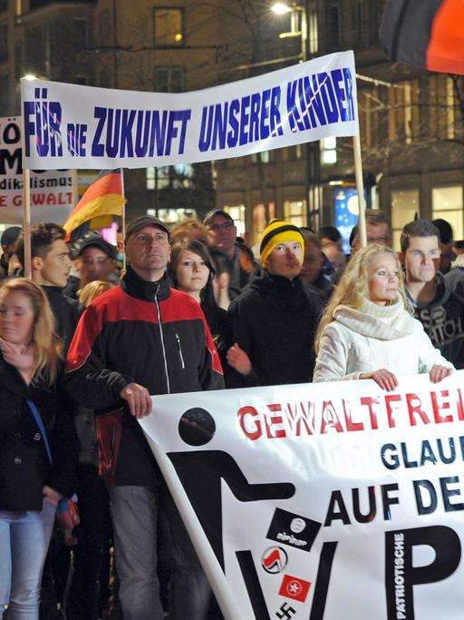 Sammelbecken für unterschiedlichste Forderungen: Pegida-Demo in Dresden