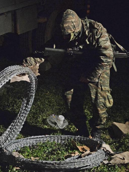 Griechischer Soldat an der griechisch-türkischen Grenze am 29. Februar 2020