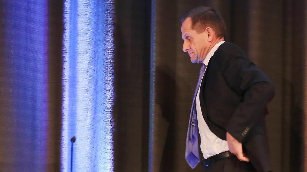 Der Präsident des Deutschen Olympischen Sportbundes (DOSB), Alfons Hörmann, am 03.12.2016 in Magdeburg (Sachsen-Anhalt) während der 13. Mitgliederversammlung des DOSB.