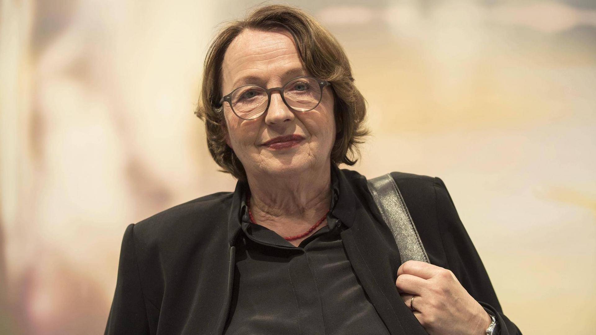 Die Schriftstellerin Katja Lange-Müller am 19.10.2016 bei der Frankfurter Buchmesse 2016