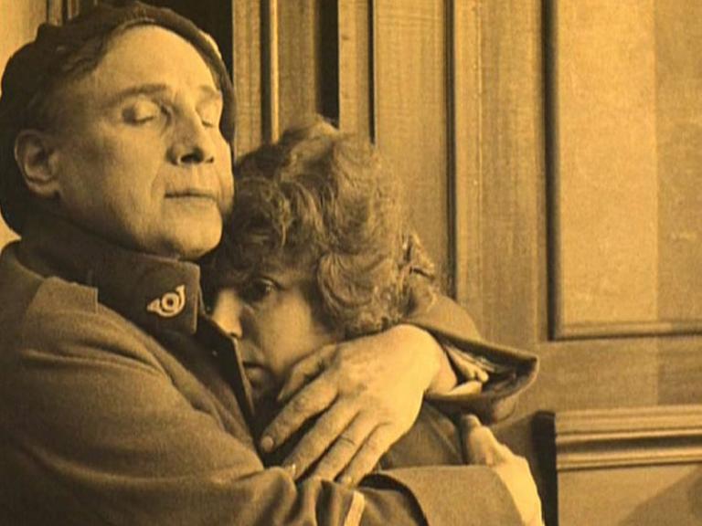 Francois und Edith im Film "J'accuse"