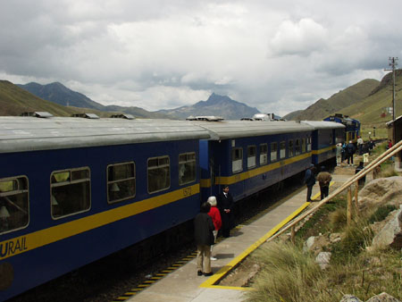 Per Bahn durch die peruanischen Anden