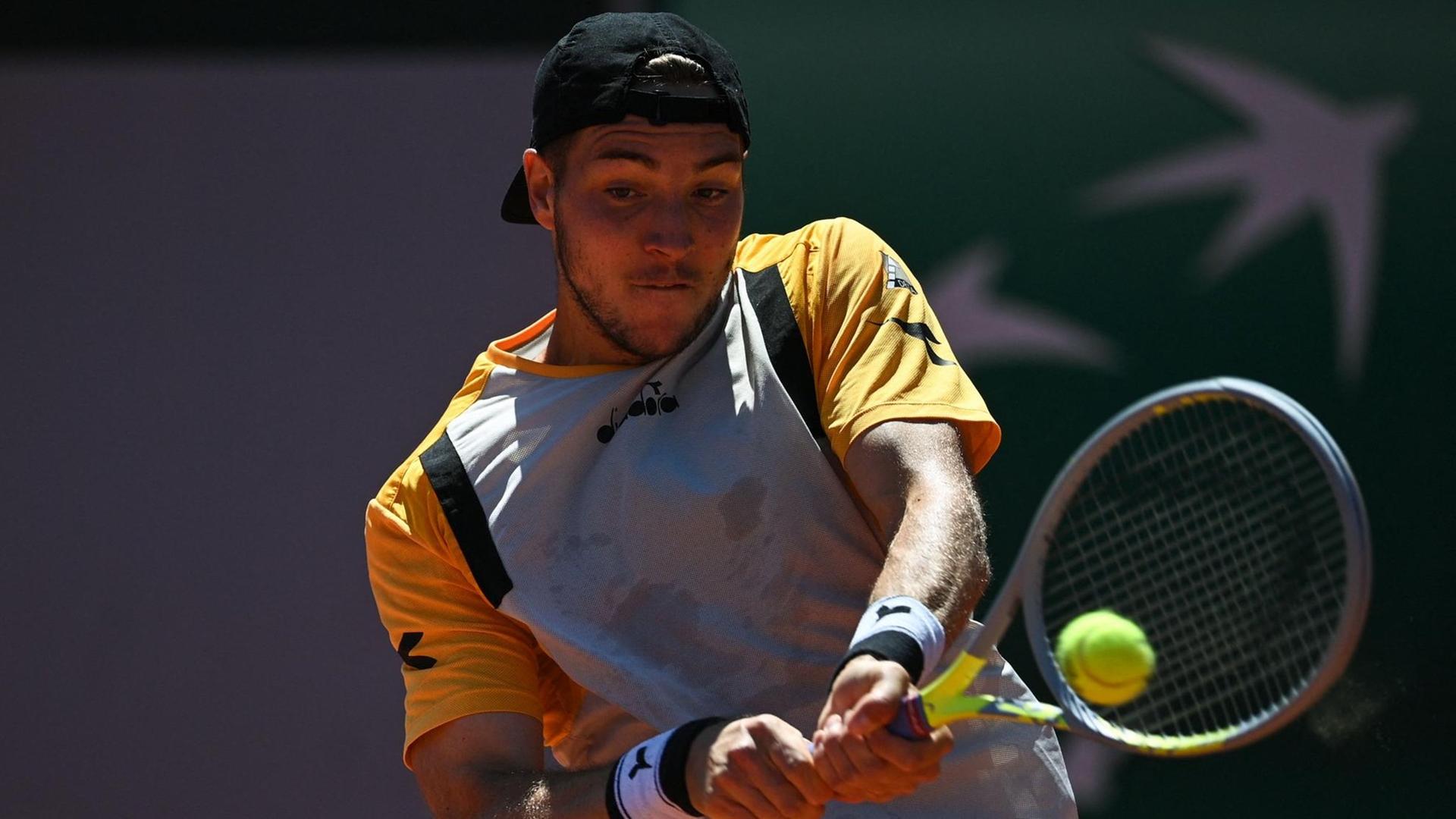Das Foto zeigt Tennisspieler Jan-Lennard Struff.