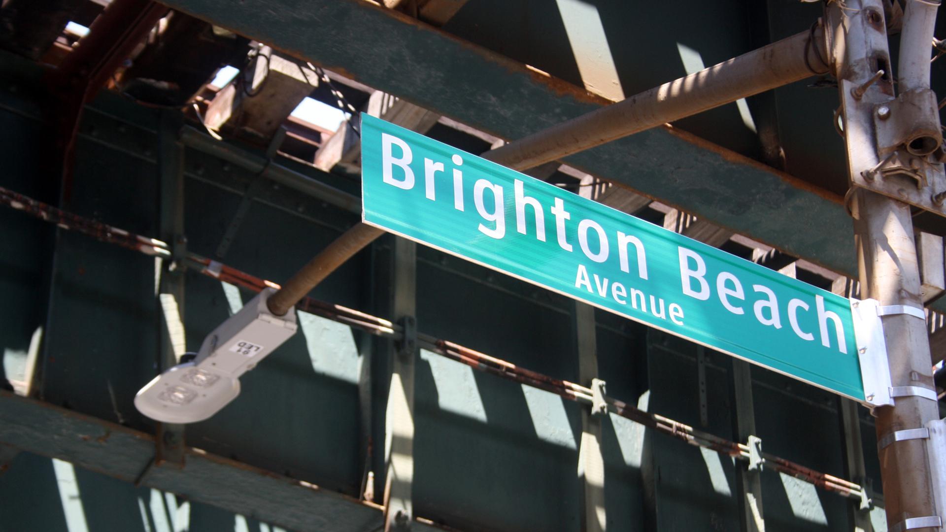Impressionen von der Brighton Beach Avenue