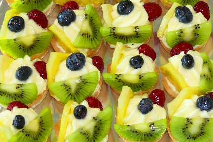 Dessertschüsselchen des Airline-Caterers "Gate Gourmet". Dessertschüsselchen des Airline-Caterers "Gate Gourmet".