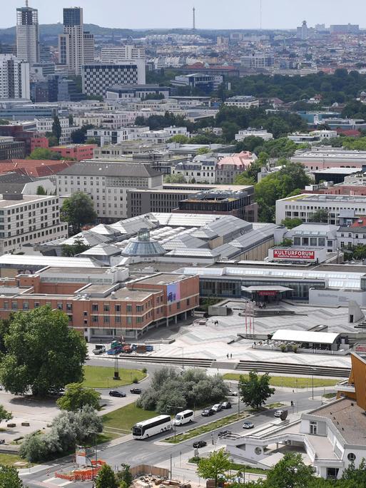Blick über den Potsdamer Platz mit dem Kulturforum in Richtung City West am 10.06.2016 in Berlin.