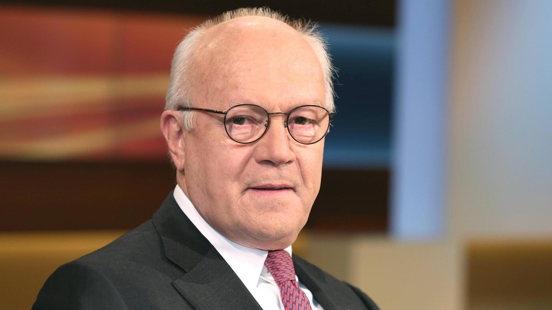 Hans-Peter Uhl, innenpolitischer Sprecher der CDU/CSU-Bundestagsfraktion