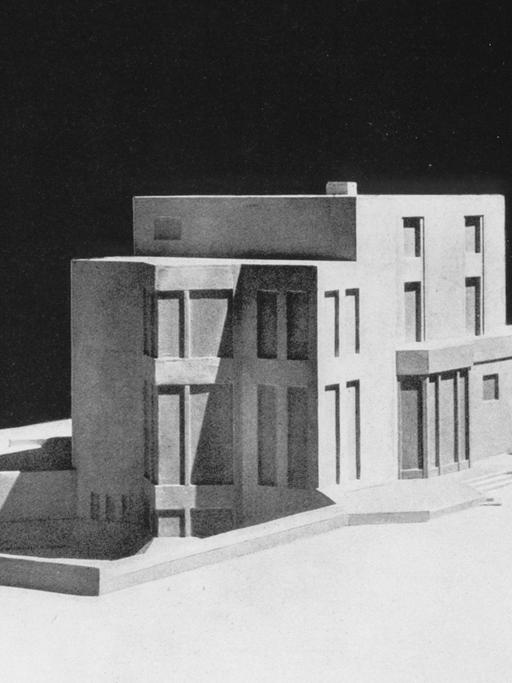 Gipsmodell eines Wohnhauses. Entwurf W.Gropius mit A.Meyer