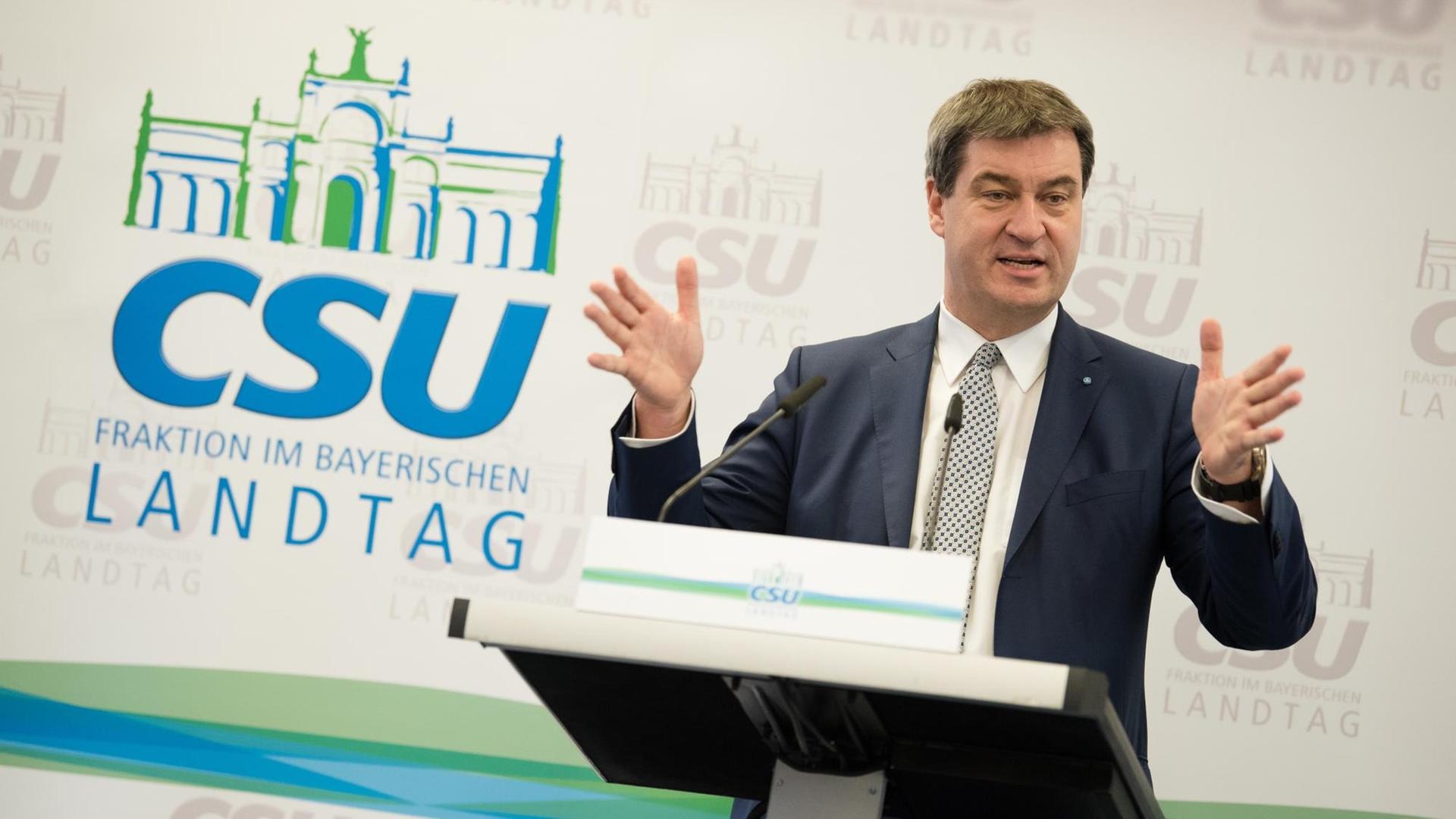 Der bayerische Finanzminister Markus Söder (CSU) spricht am 18.01.2018 auf Kloster Banz bei Bad Staffelstein (Bayern) bei einer Pressekonferenz mit den anwesenden Journalisten.