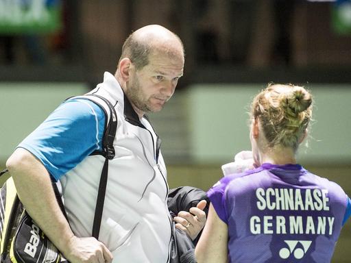 Holger Hasse als Badminton-Bundestrainer mit Spielerin Karin Schnaase bei den Olympischen Spielen in Rio