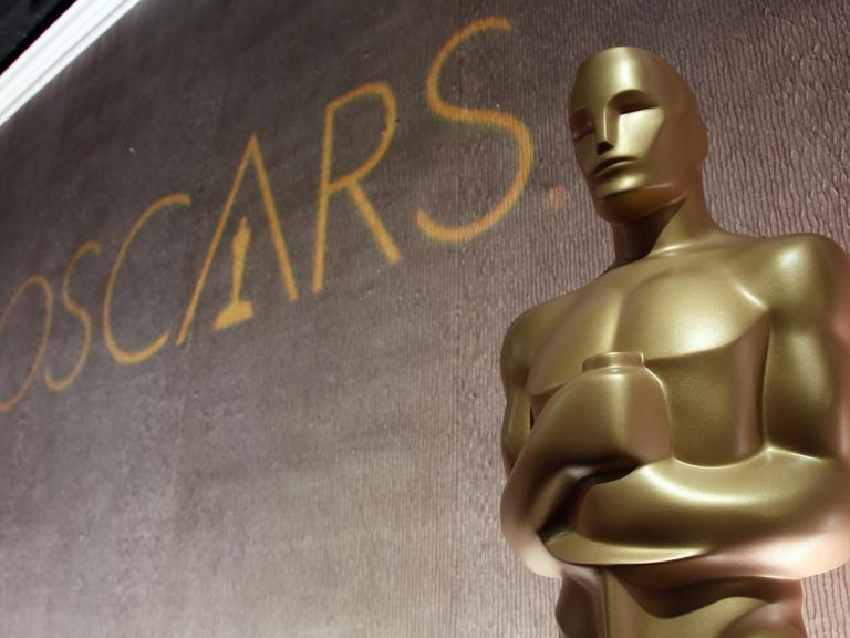 Eine riesige Oscar-Statuette, aufgenommen beim 88. Academy Awards Nominees Luncheon.