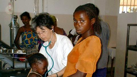 Ebola- oder Marburg-Viren treten plötzlich und unvermutet auf - wie in Angola im Jahr 2005.