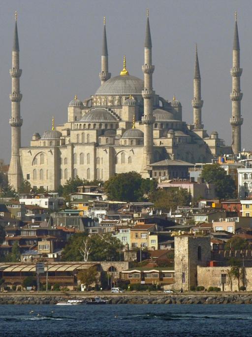 Die Sultan Ahmet-Moschee im europäischen Teil von Istanbul