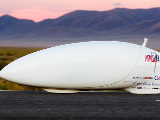 Das Gewinnerfahrzeug "Eta". Damit fuhr der Kanadier Todd Reichert 144,18 km/h - nur mit Muskelkraft. Das Gewinnerfahrzeug "Eta". Damit fuhr der Kanadier Todd Reichert 144,18 km/h - nur mit Muskelkraft.