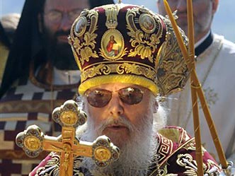 Der russisch-orthodoxe Patriarch Alexi II. feiert in Kiew eine Heilige Messe.