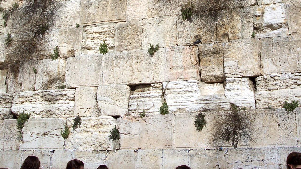 Frauen an der Klagemauer in Jerusalem