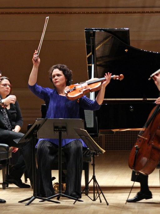 Von links: James Ehnes, Leif Ove Andsnes, Tabea Zimmermann und Clemens Hagen spielen Brahm's Klavierquartett in der Carnegie Hall, New York City. 9. April 2016.