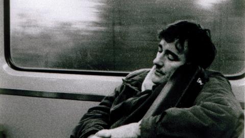 Schlafend im Zug: Fred Frith