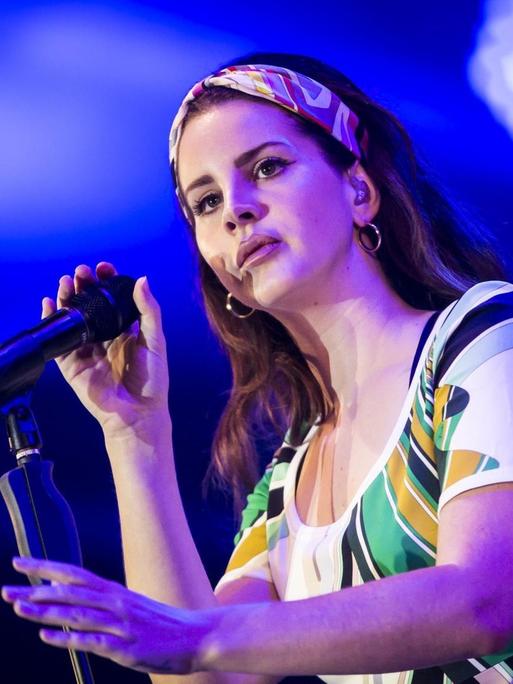 Lana Del Rey comments. File photo dated 27/05/17 of Lana Del Rey, who has defended her controversial comments on double standards in the music industry following a backlash and allegations of racism. Issue date: Friday May 22, 2020. The singer posted a lengthy message to Instagram denying her lyrics are anti-feminist or glamorise abuse and named-checked other female stars, including Beyonce, Doja Cat, Cardi B, Camila Cabello and Nicki Minaj. See PA story SHOWBIZ DelRey. Photo credit should read: Danny Lawson/PA Wire URN:53838848